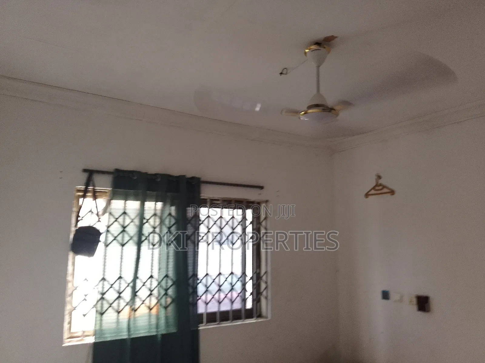 3bdrm House in Dki Properties, Oyibi for sale
