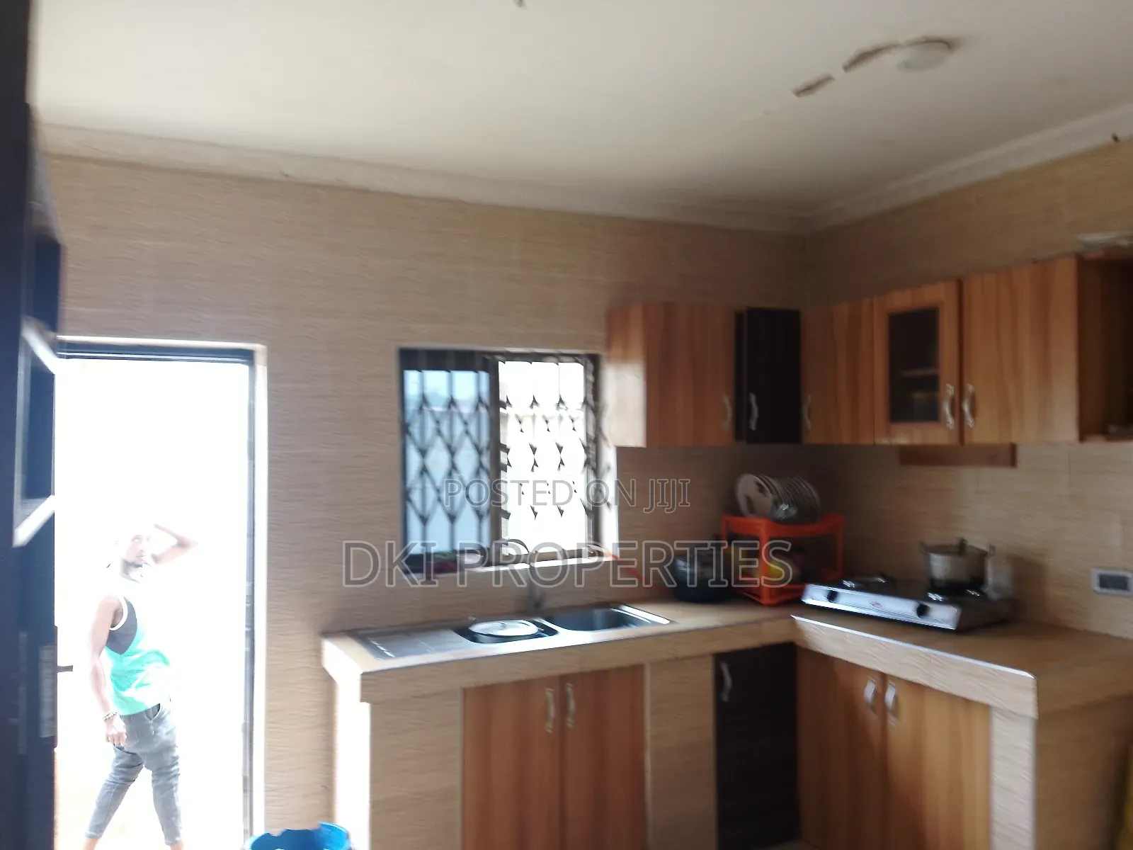 3bdrm House in Dki Properties, Oyibi for sale
