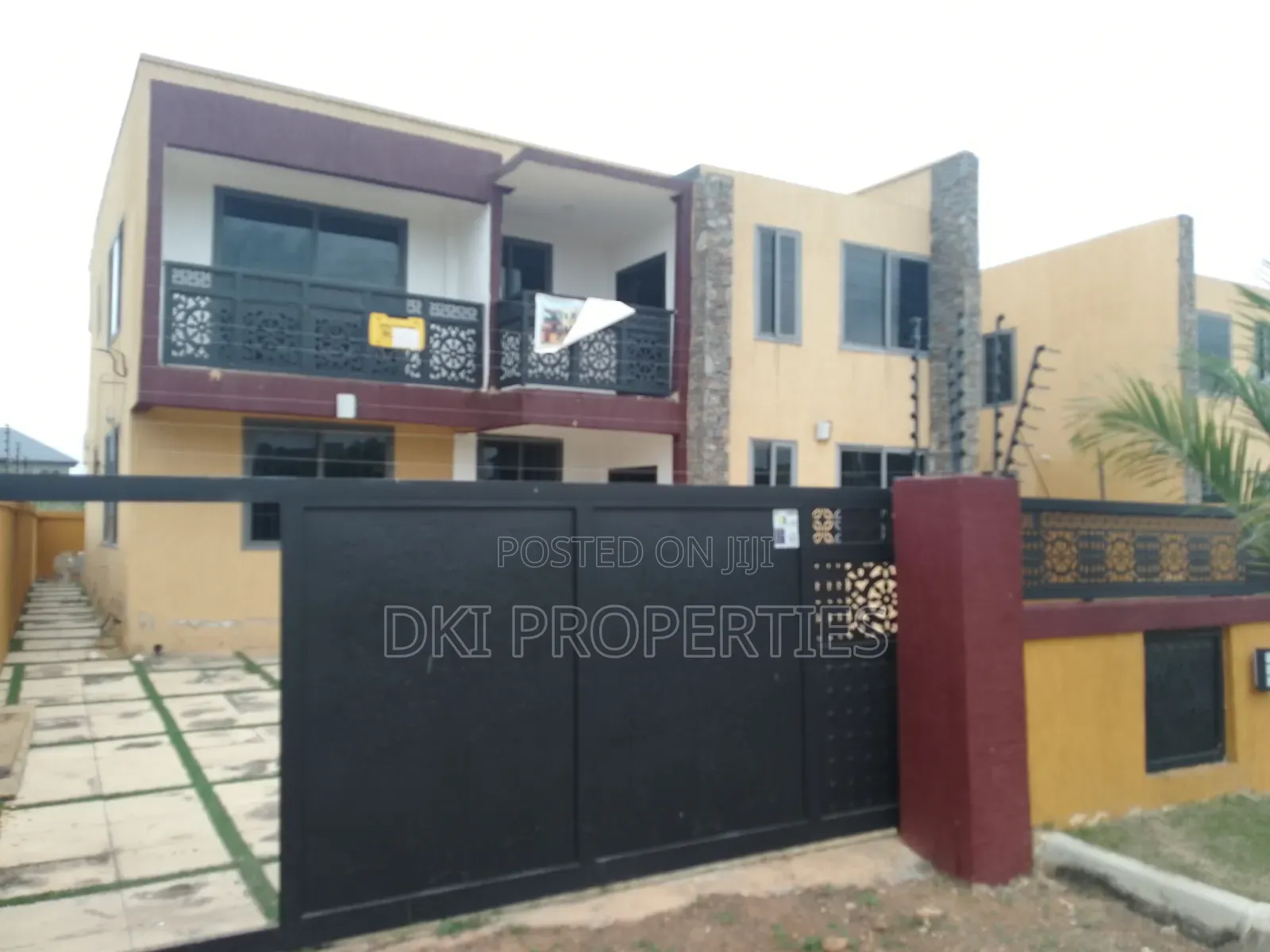 4bdrm House in Dki Properties, Oyibi for rent