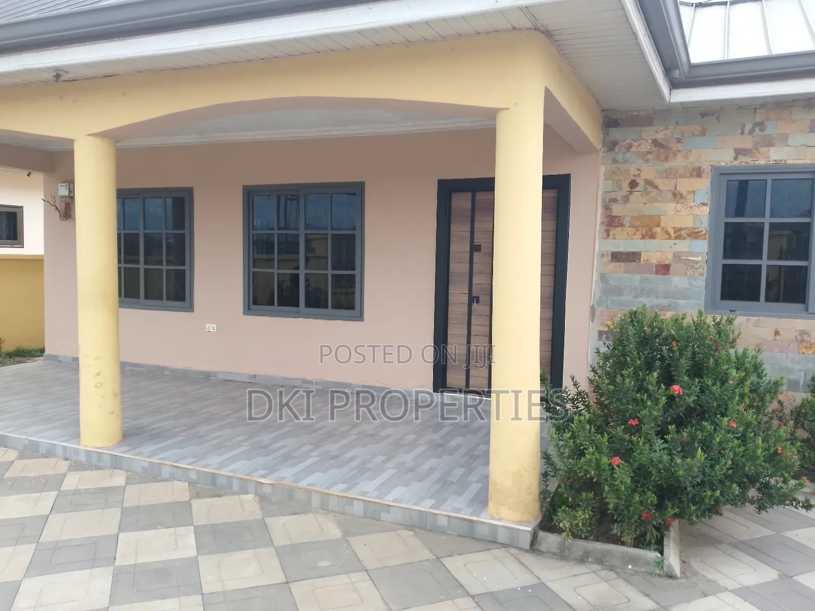 3bdrm House in Dki Properties, Oyibi for sale