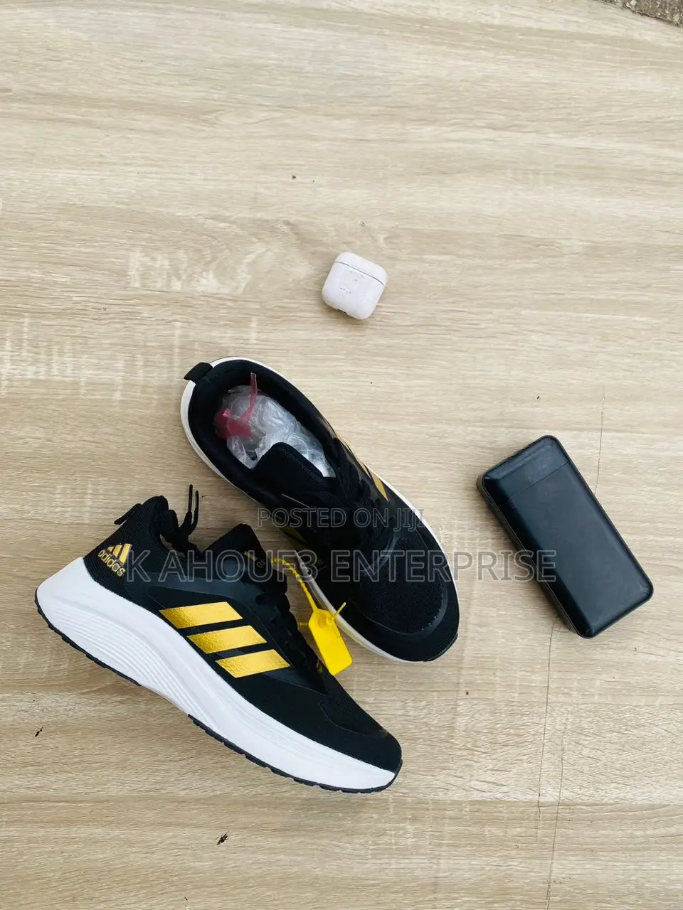 Adidas Sports Shoe