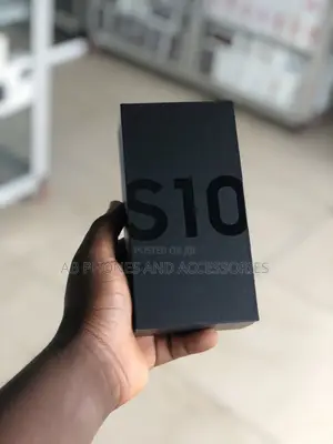 New Samsung Galaxy S10 128 GB Silver