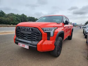 Toyota Tundra Platinum CrewMax 5.5' Bed 2024 Orange