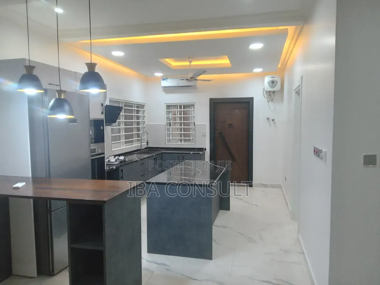 4bdrm House in Amrahia, Adenta for sale