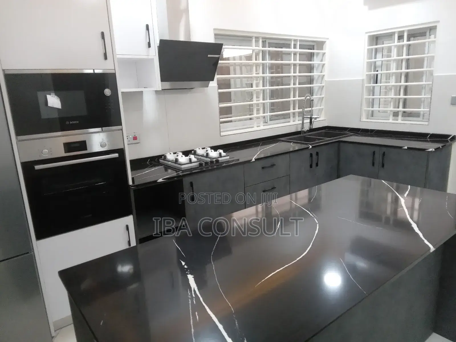 4bdrm House in Amrahia, Adenta for sale