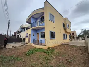 4bdrm Duplex in Amanfrom,Adenta, Accra Metropolitan for sale