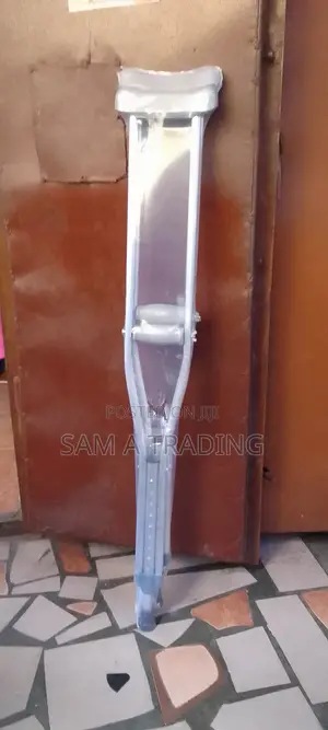 Armpit Crutches