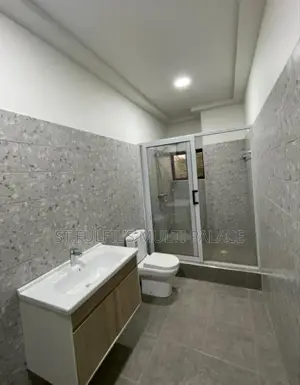 4bdrm House in Oyarifa, Adenta for sale