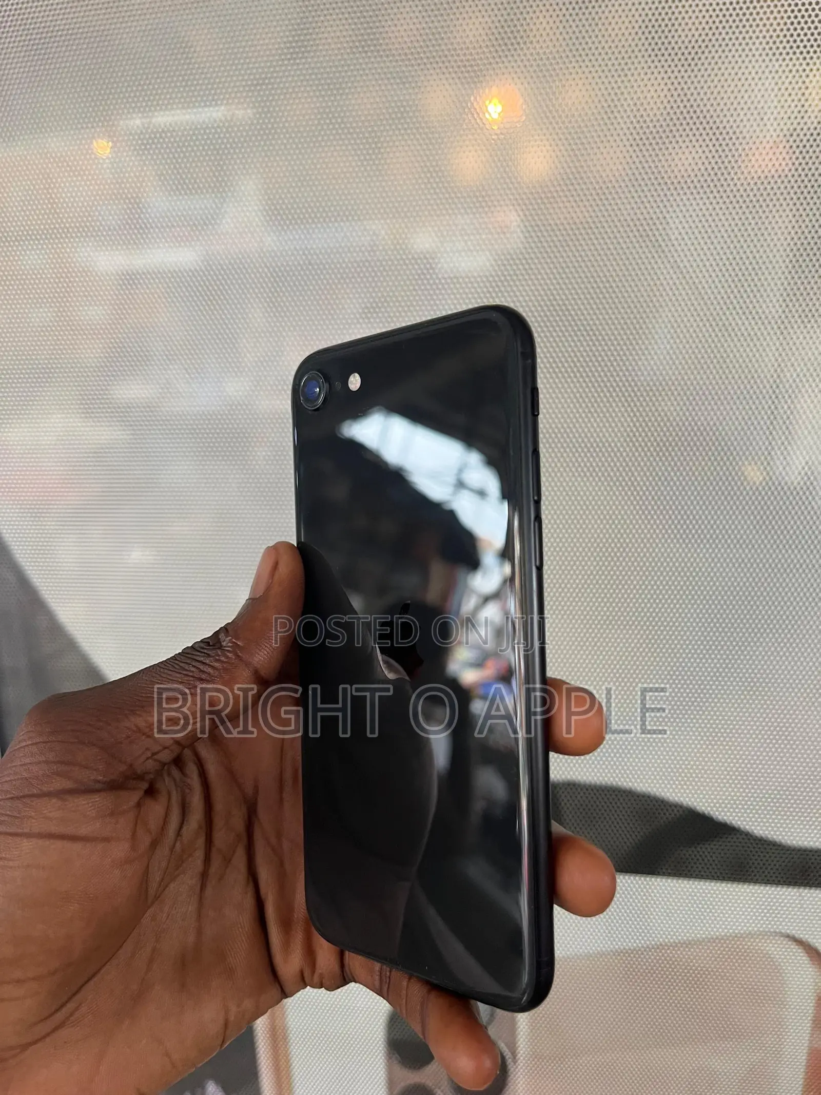 New Apple iPhone SE (2020) 128 GB Black