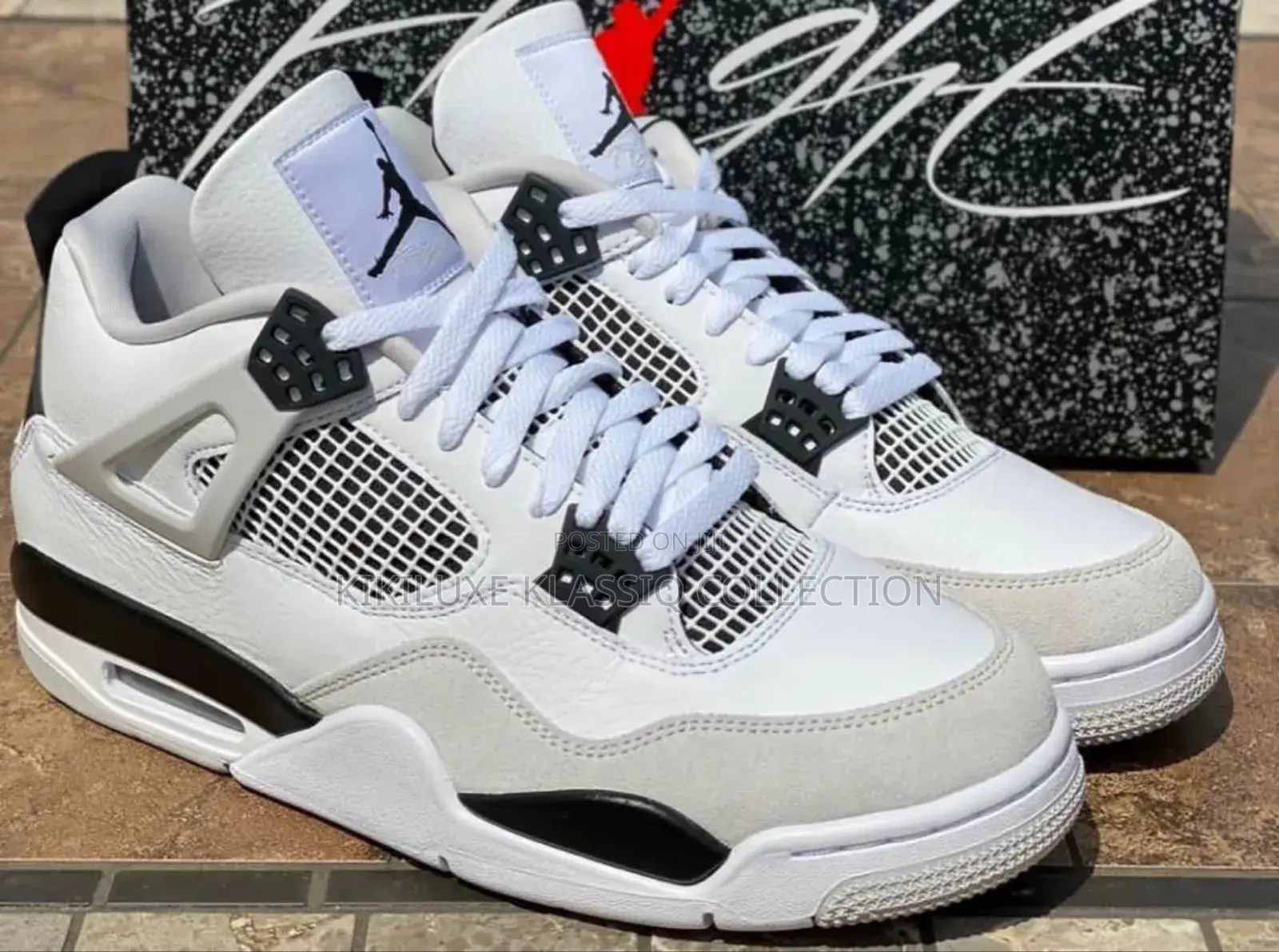 Air Jordan 4 Sneakers