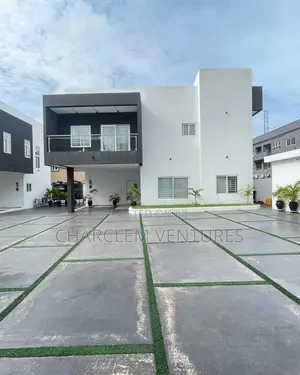 3bdrm Townhouse / Terrace in Charclem Ventures, East Legon for rent