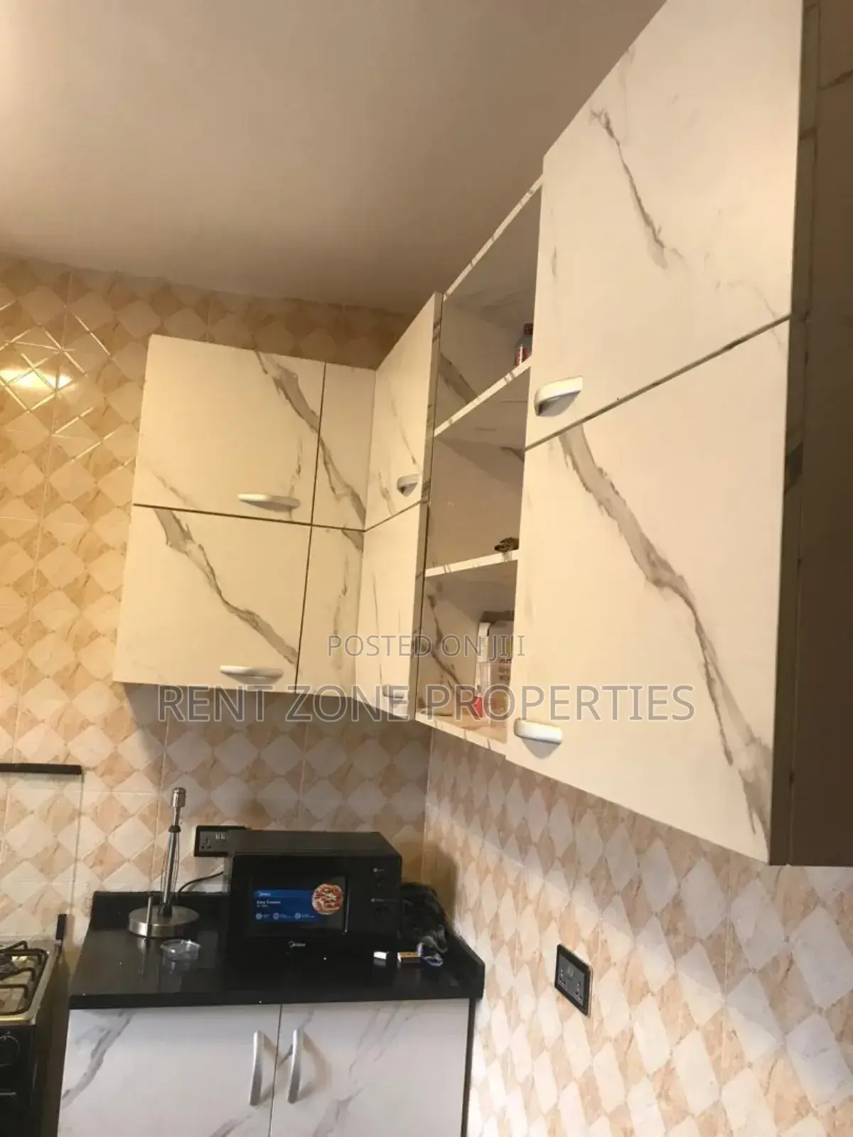 Fully Furnished 2 Bedroom Apartment for Short Stay