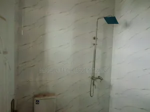 2bdrm Duplex in Lake Side Estate for sale