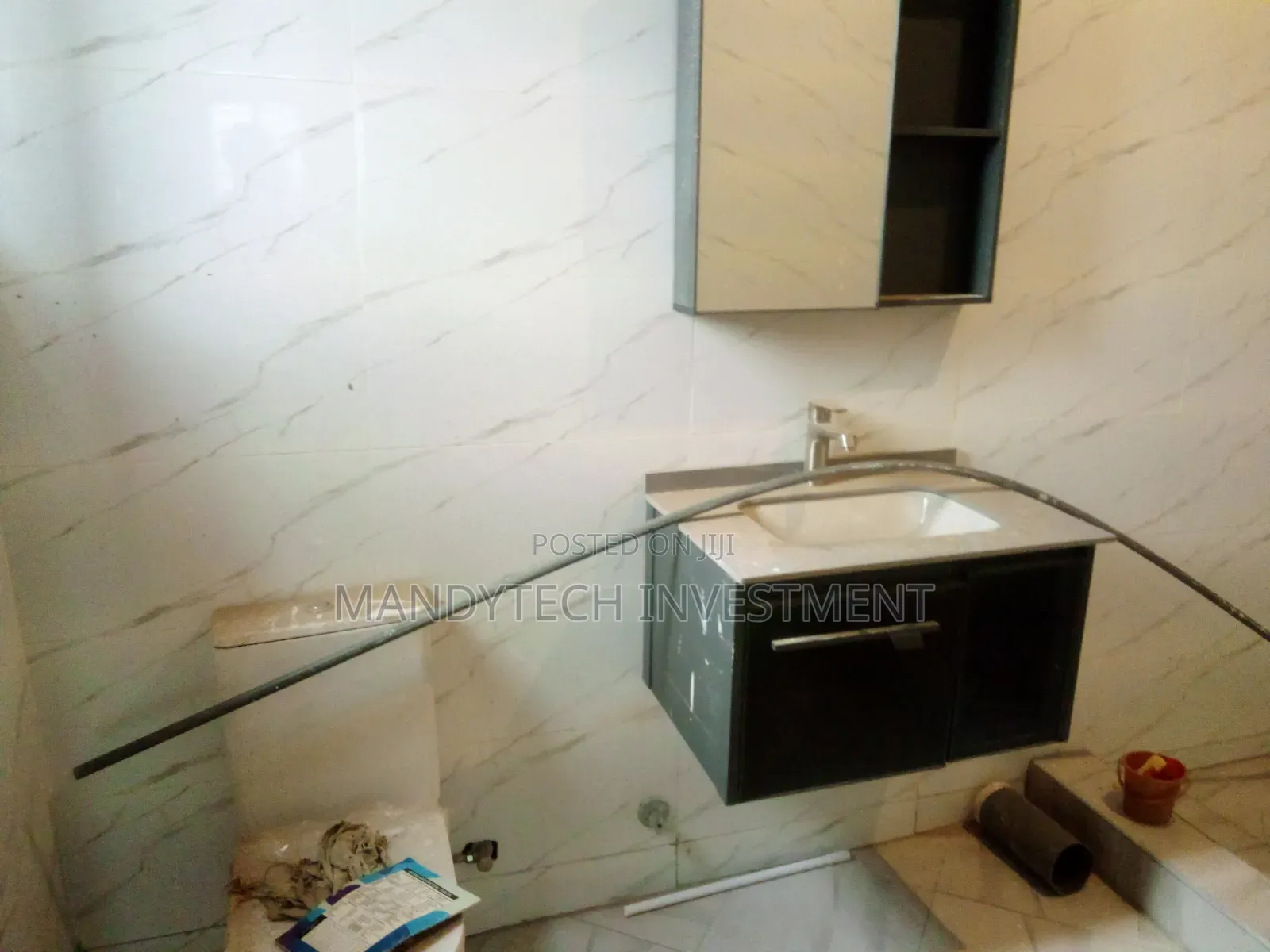 2bdrm Duplex in Lake Side Estate for sale