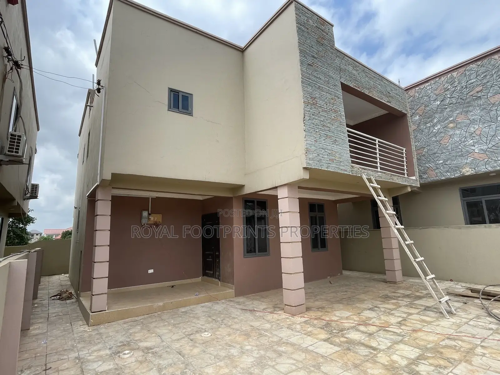 3bdrm House in Oyarifa for rent