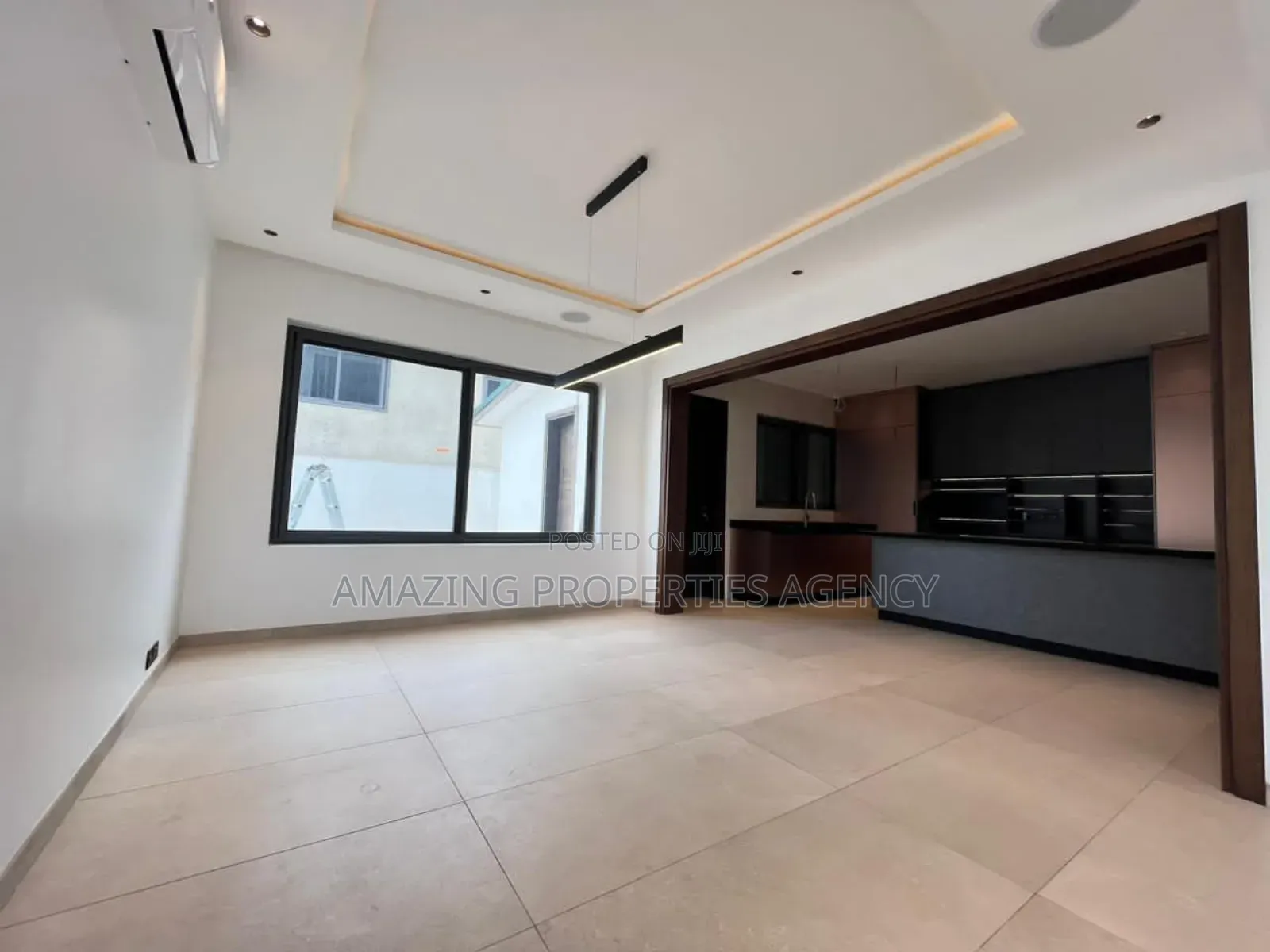 5bdrm House in East Legon for sale
