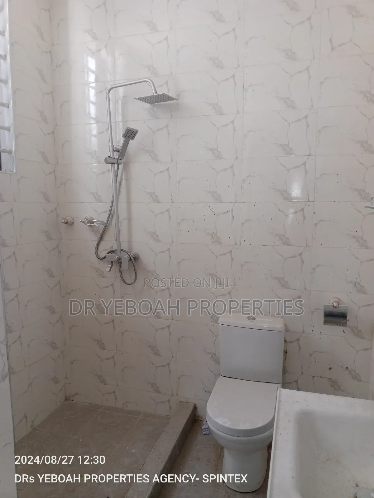 4bdrm House in Spintex:- 4 Bedrooms for sale