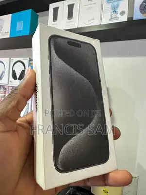 New Apple iPhone 15 Pro Max 256 GB Silver