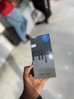 New Samsung Galaxy Z Flip4 256 GB Gray
