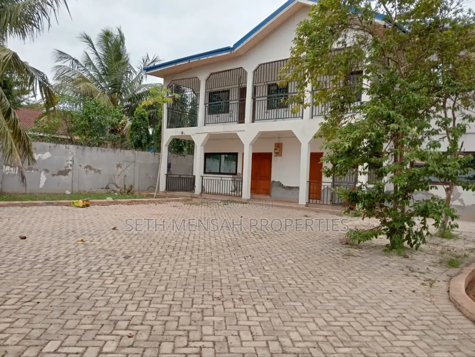 Furnished 6bdrm House in Nungua Estate for sale