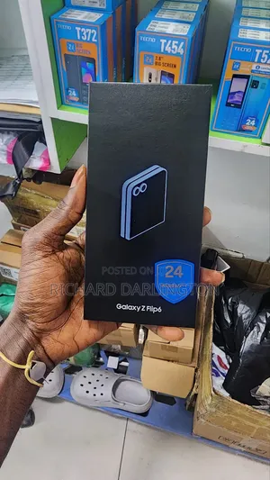 New Samsung Galaxy Z Flip6 256 GB Black