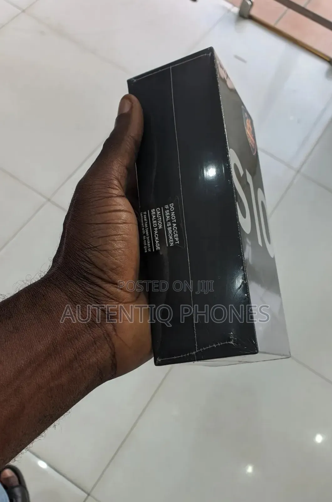 New Samsung Galaxy S10 128 GB Silver
