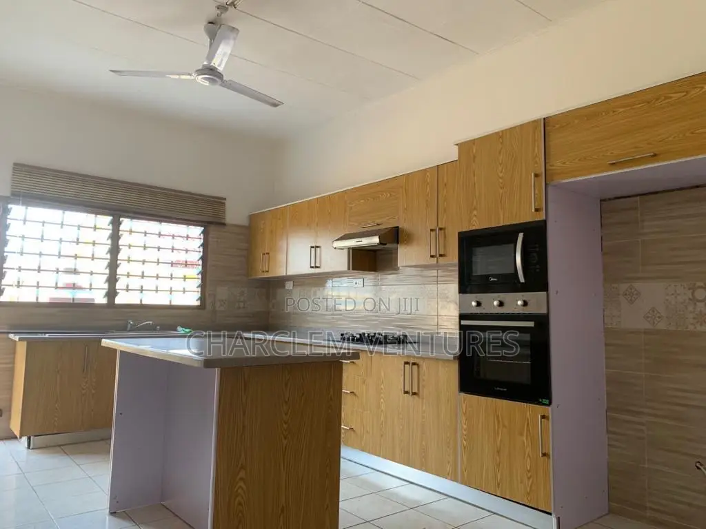 3bdrm House in Charclem Ventures, East Legon for sale