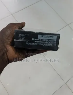 New Samsung Galaxy S21 Ultra 5G 128 GB Black