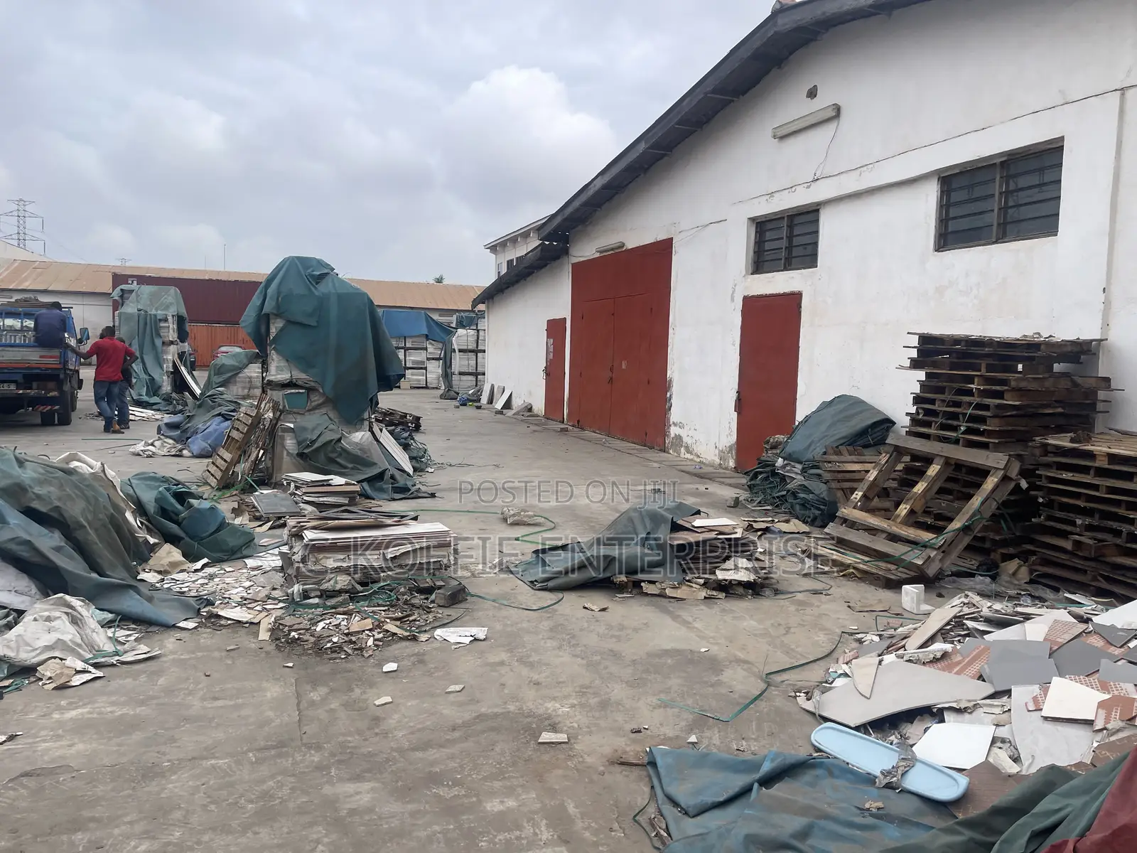 Big Warehouse on 1 Acer Land for Sale