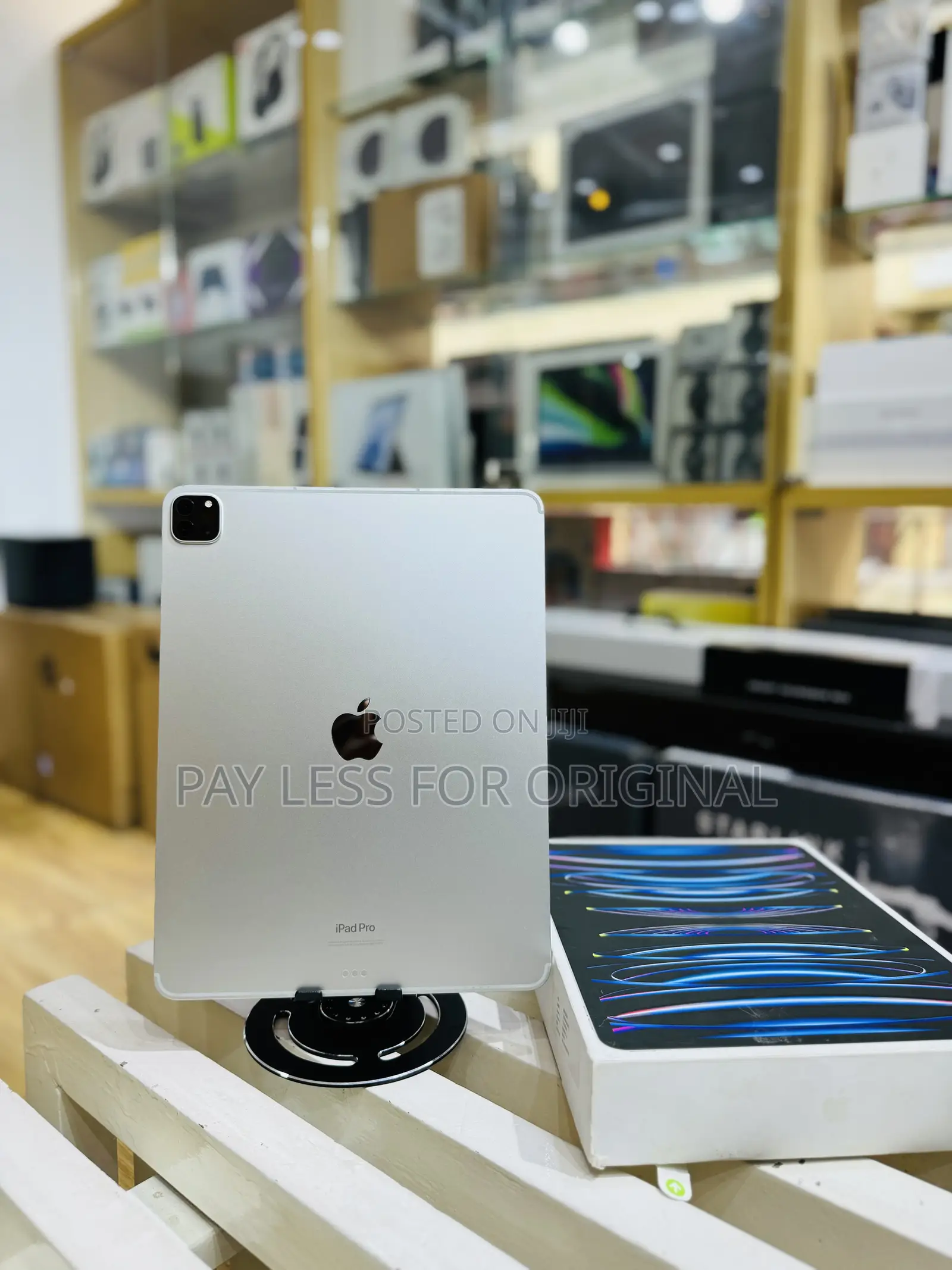 Apple iPad Pro 12.9 (2022) 256 GB Silver