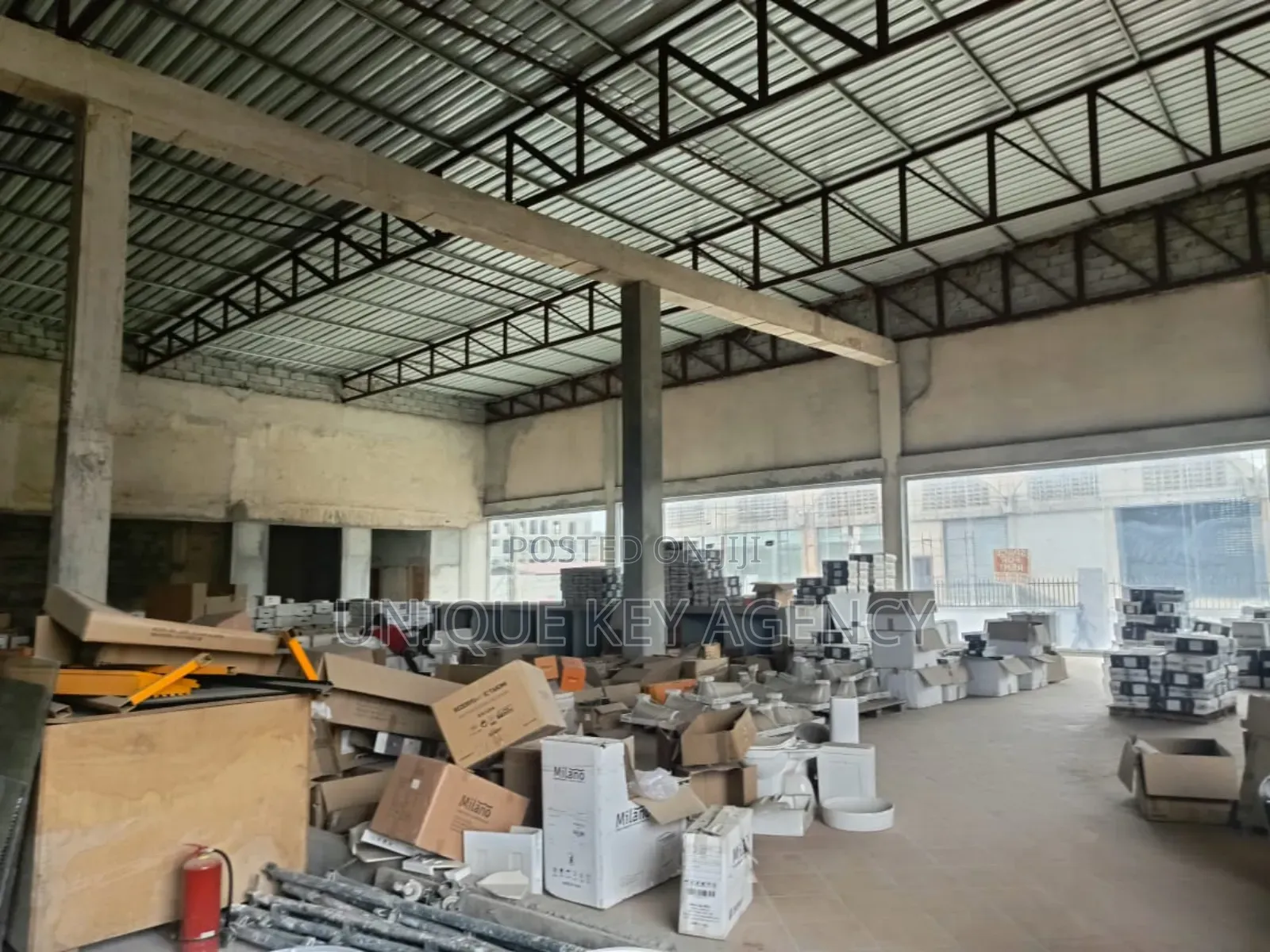 Warehouse to Let at Spintex