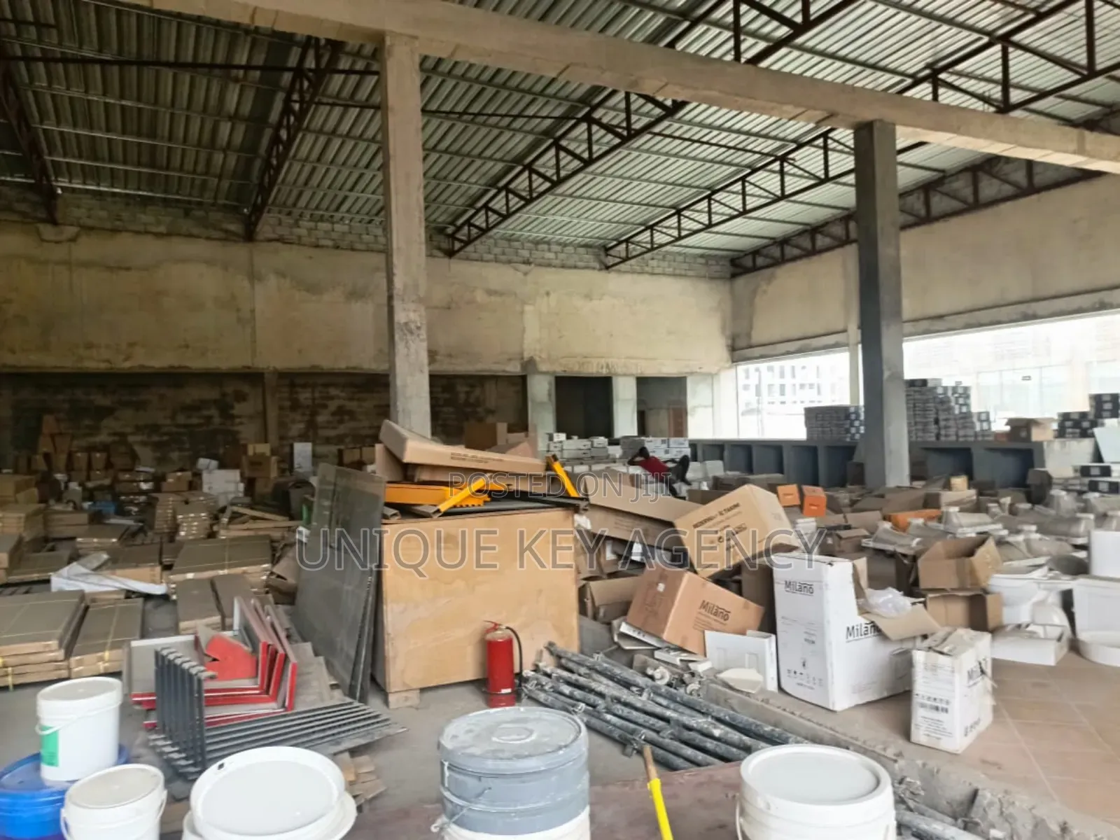 Warehouse to Let at Spintex