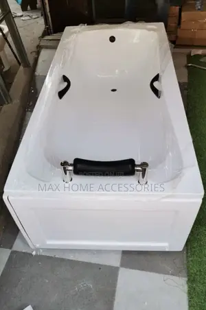 Black And White Bath Tub