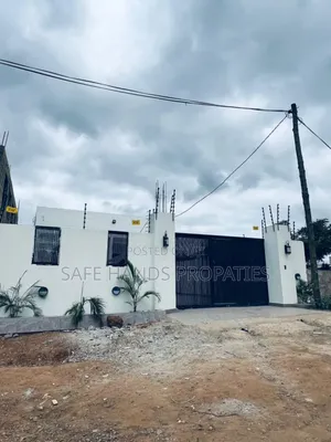 Furnished 2bdrm House in Lakeside, Accra Metropolitan for sale