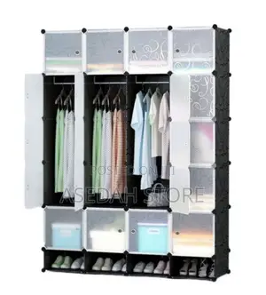 20 Cubes Plastic Wardrobe