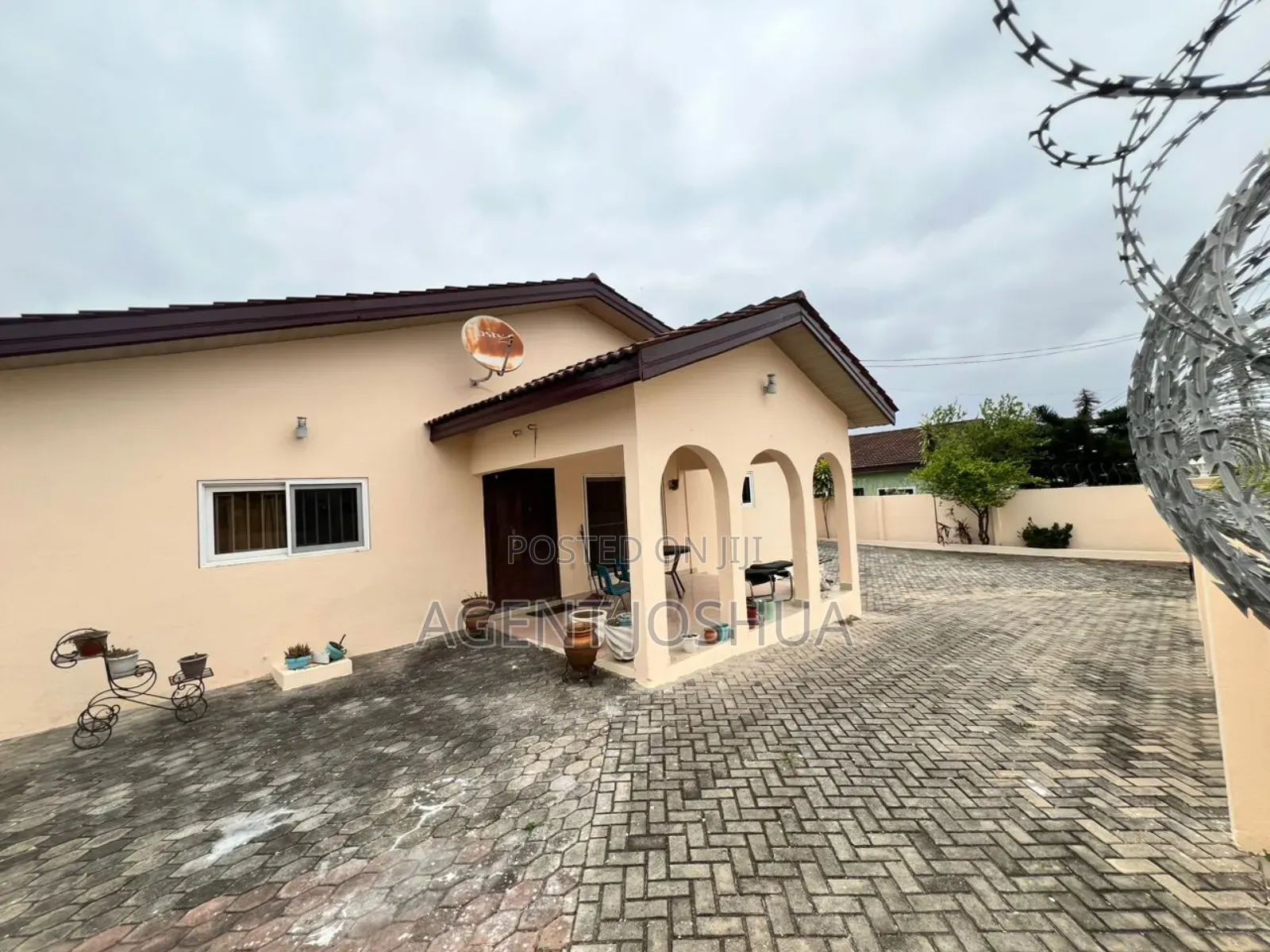 3bdrm House in Manet Court Estate for sale