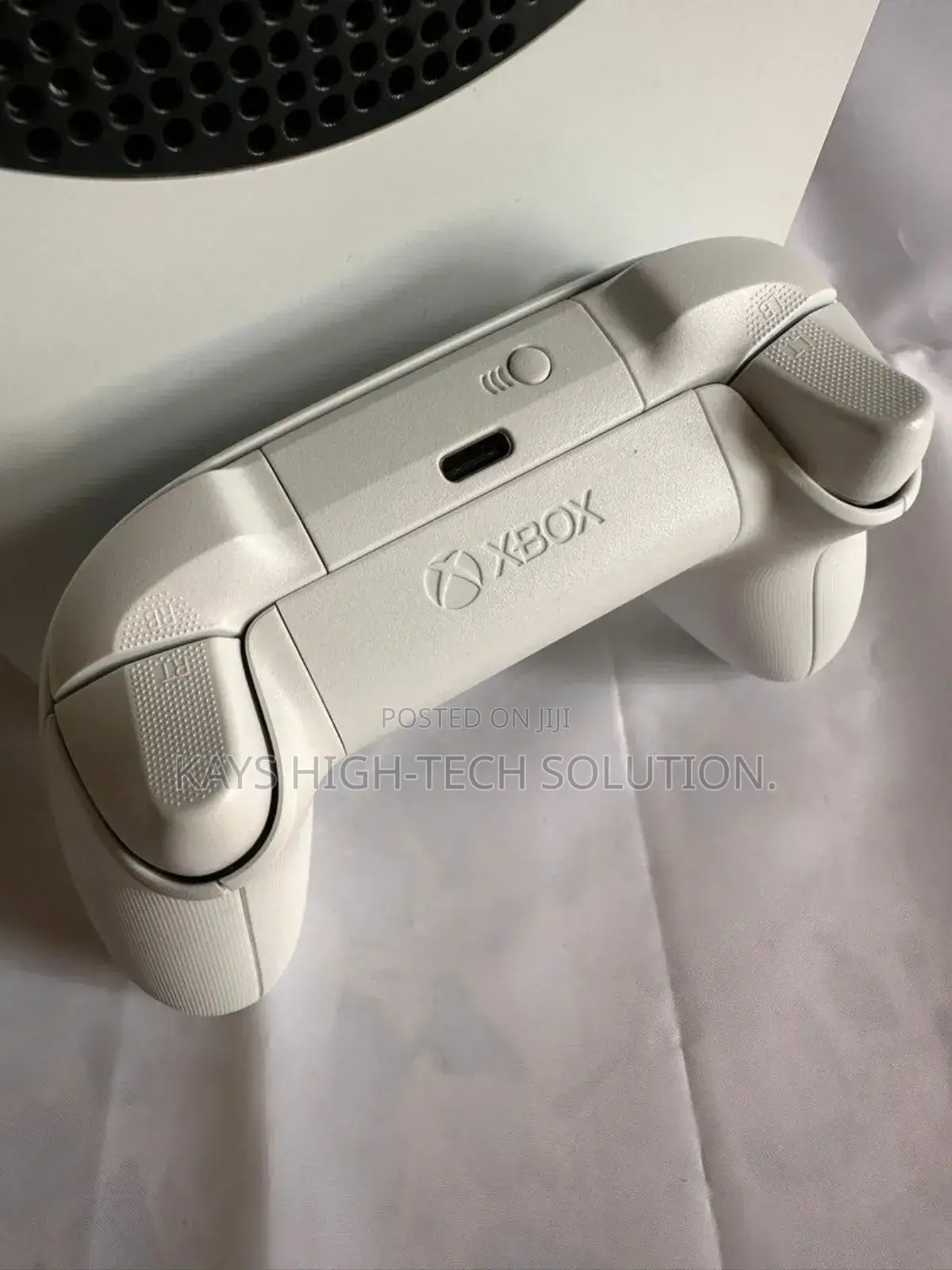 Xbox Series S With 1 Controller and Games