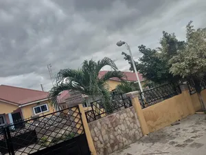 3bdrm House in Self Compound, Oyarifa for rent