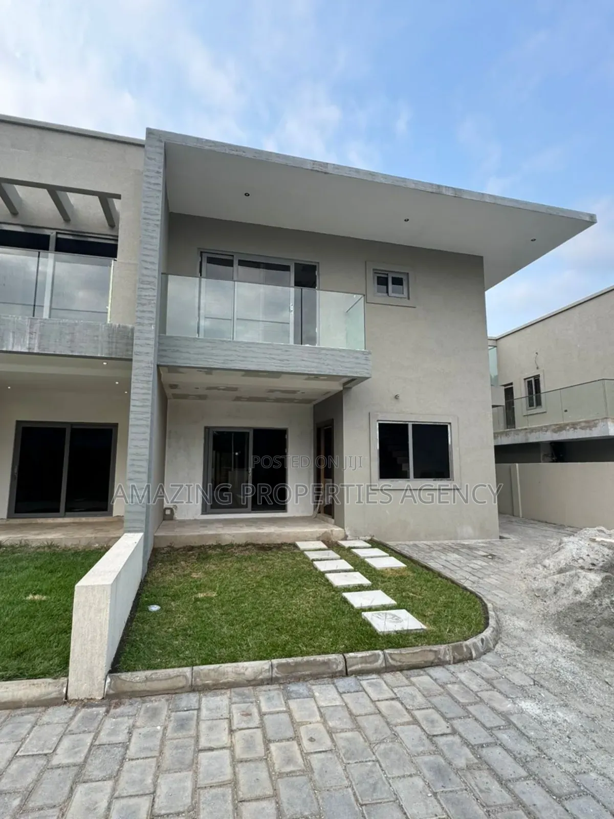 4bdrm House in Cantonments for sale