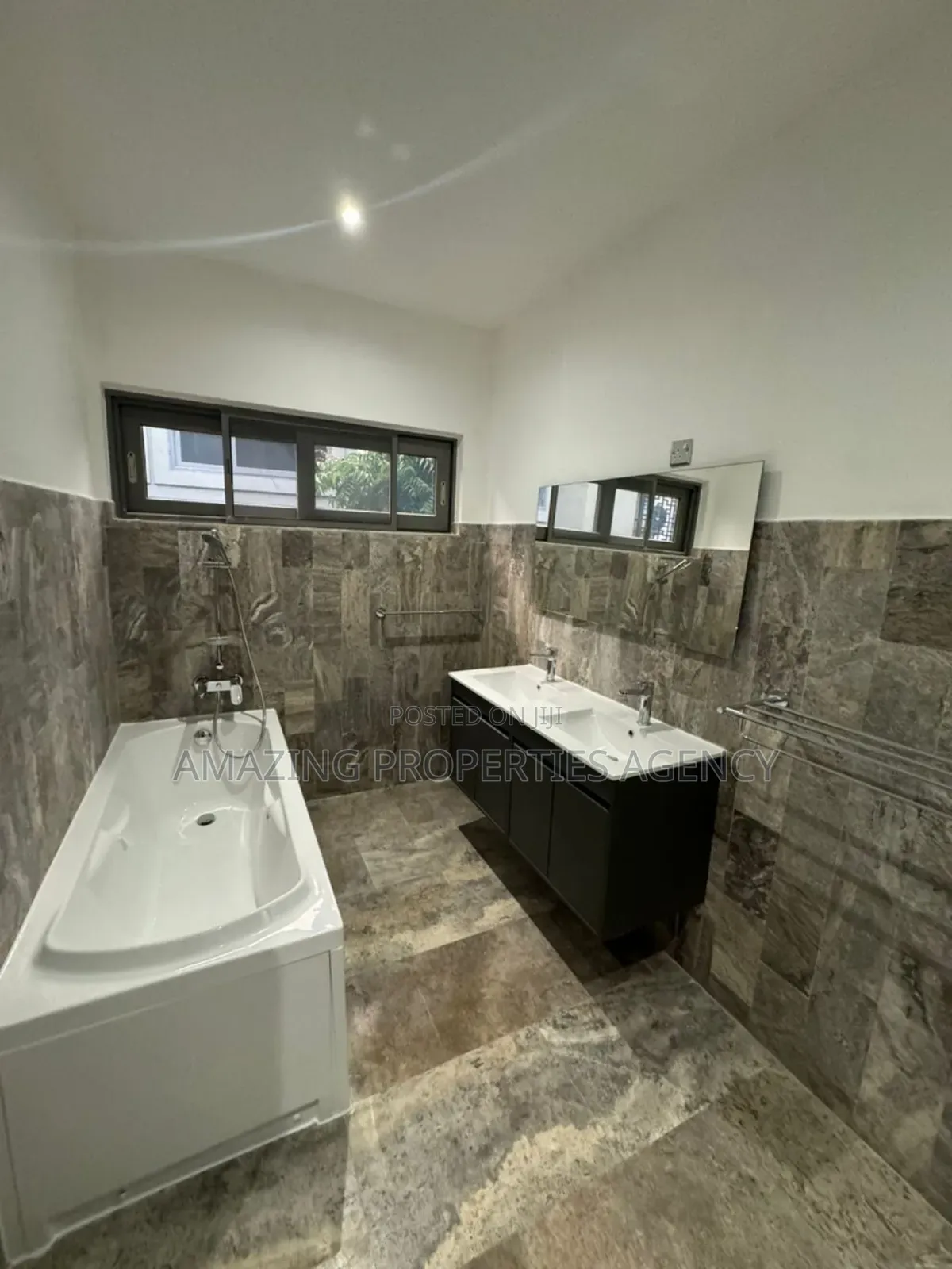 4bdrm House in Cantonments for sale