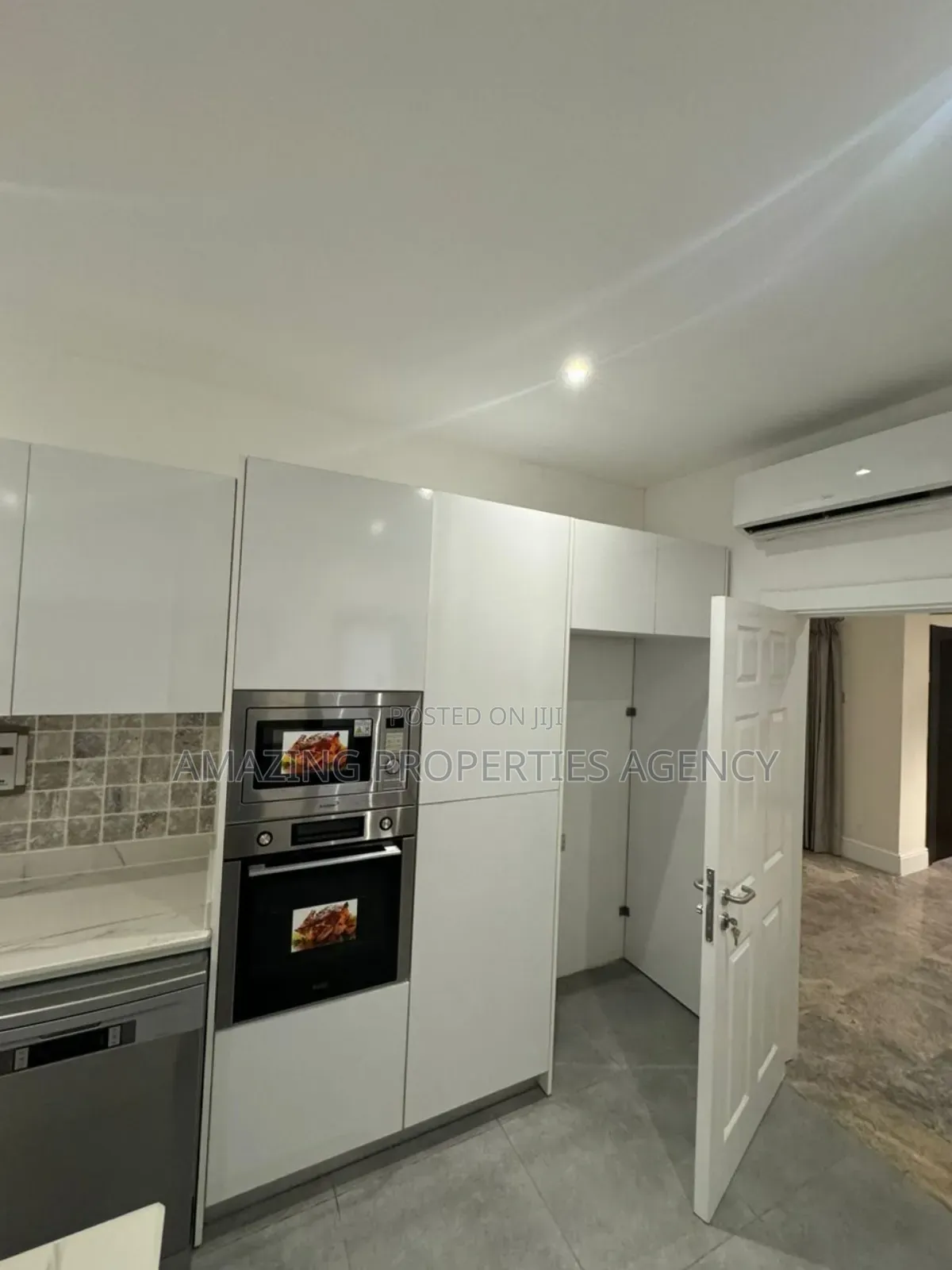 4bdrm House in Cantonments for sale