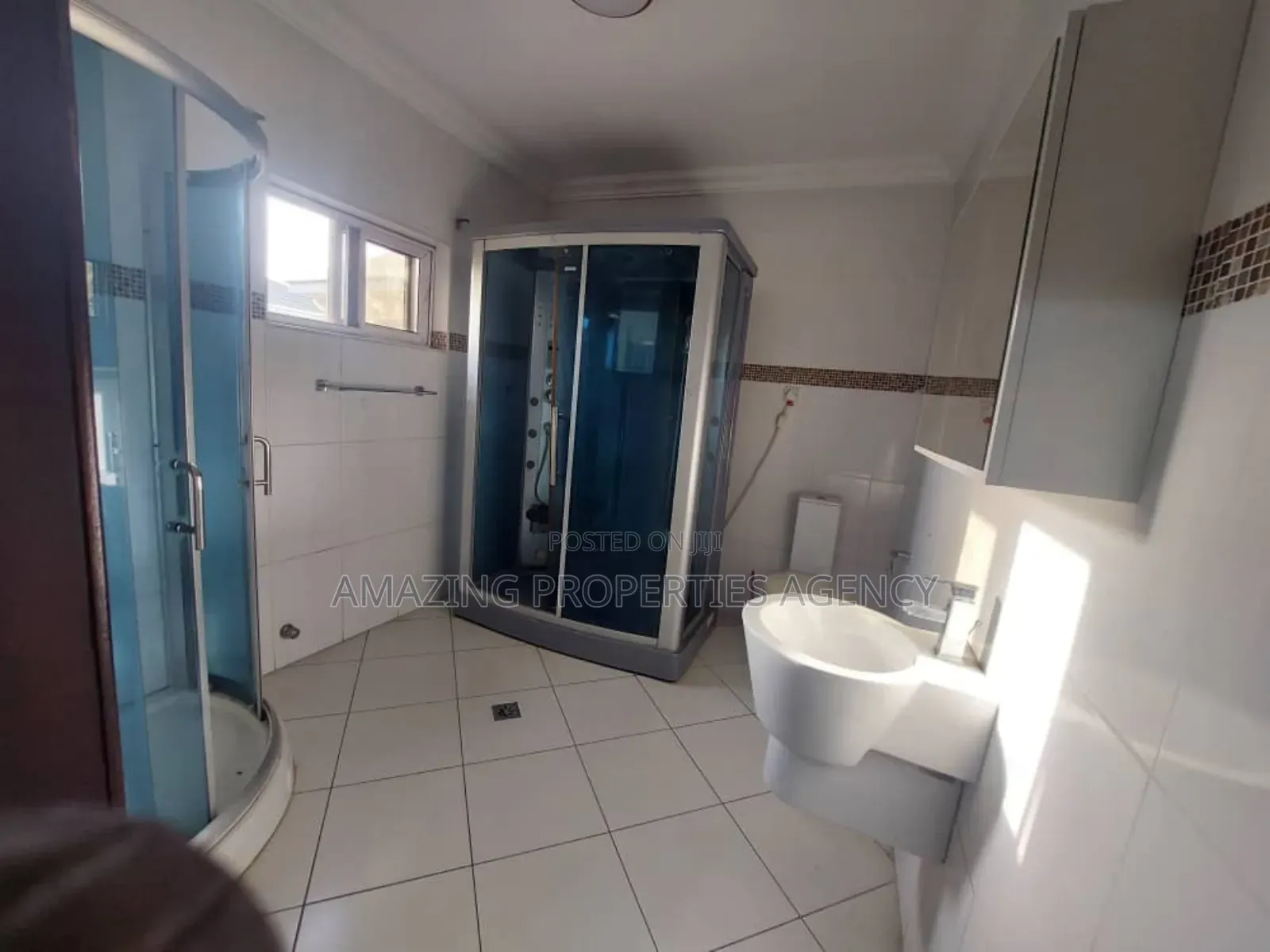 7bdrm House in Cantonments for sale