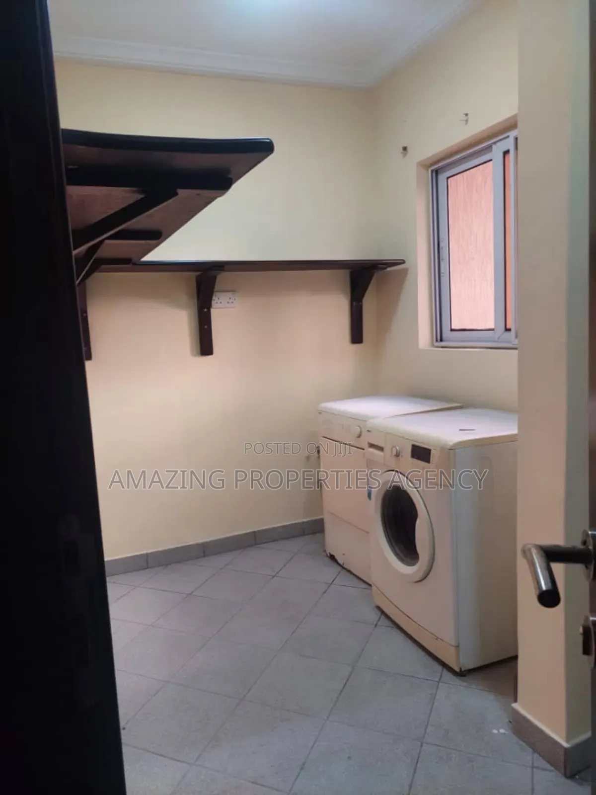 7bdrm House in Cantonments for sale