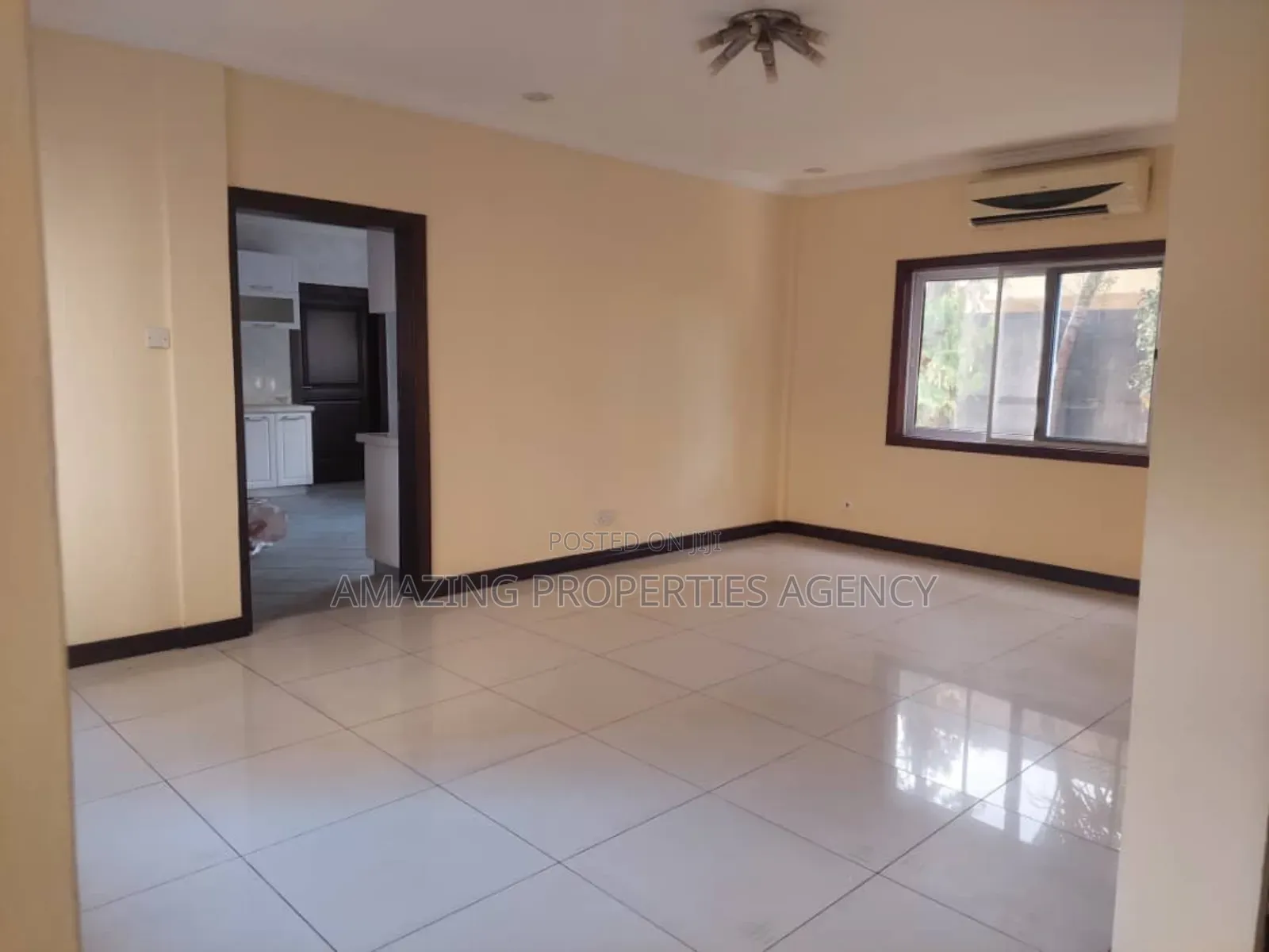 7bdrm House in Cantonments for sale