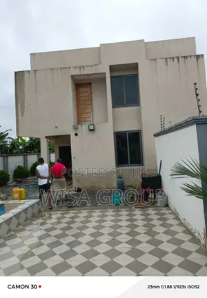 7bdrm Duplex in Wisa Groups, Accra Metropolitan for sale