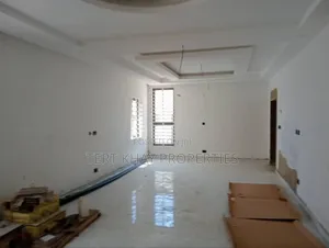 4bdrm House in Sakumono Estate for sale