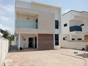 4bdrm House in Sakumono Estate for sale