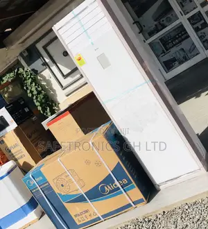 Energy Efficient R410 Floor Standing Midea AC 2.5hp Inverter