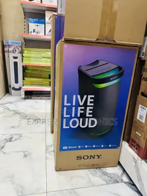 Amazing  New Sleek Bluetooth Speaker SRS Xp700 Sony