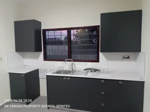 3bdrm House in Spintex:- 3 Bedrooms for rent